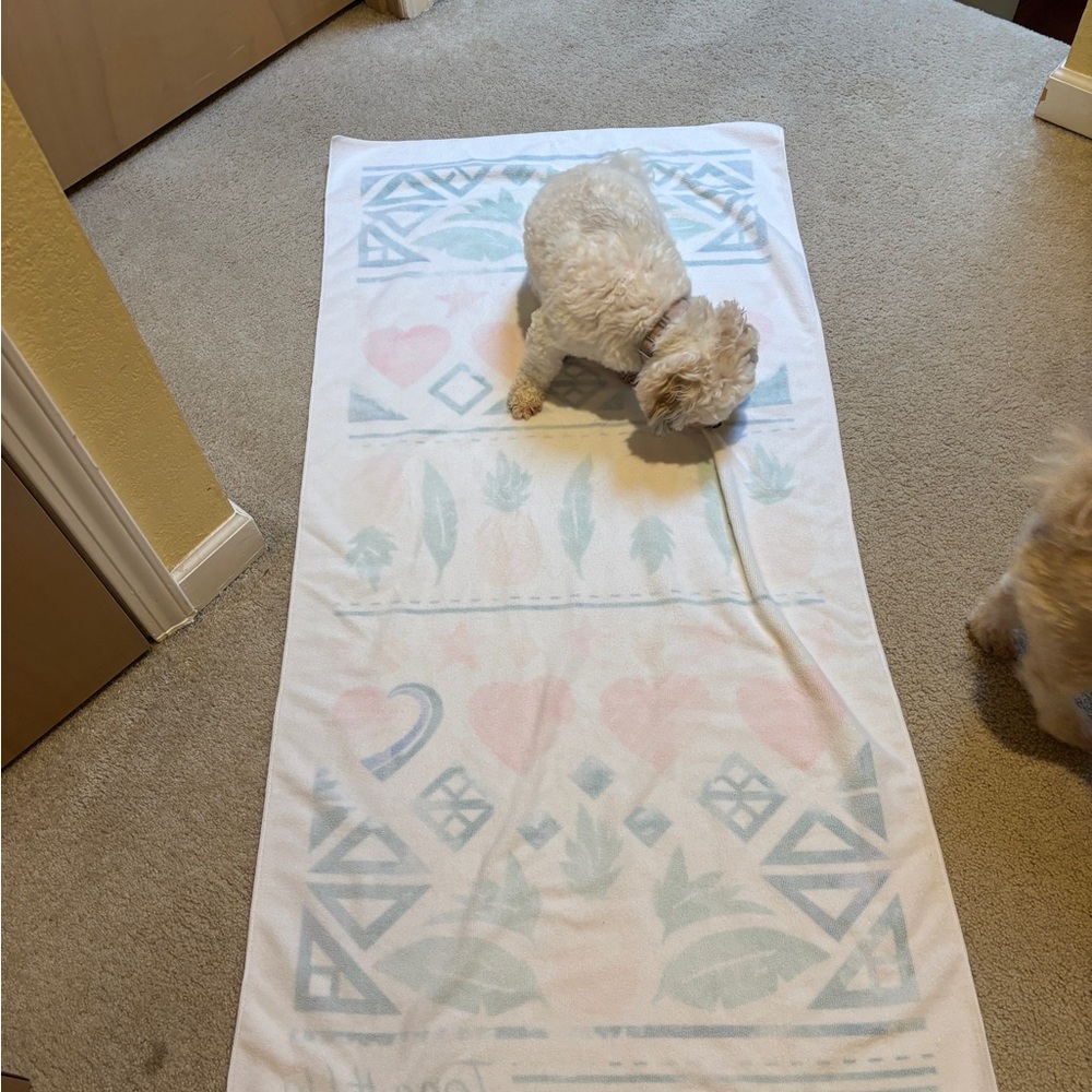 Tropical Pattern Bath Towel - Picture 3 of 3